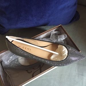 BNIB Size 38 M. Gemi Studded Leather Flats